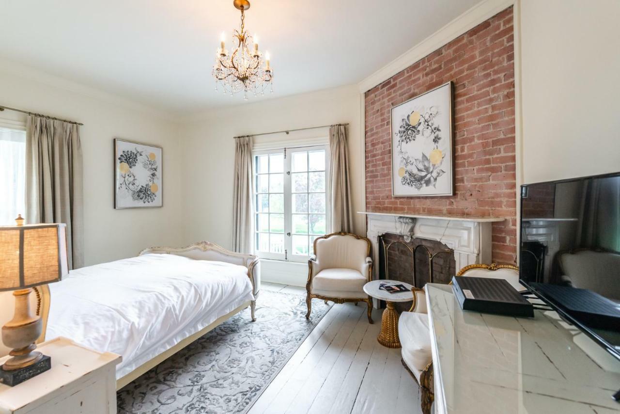 Lakewinds Country Manor Bed and Breakfast Niagara-on-the-Lake Esterno foto